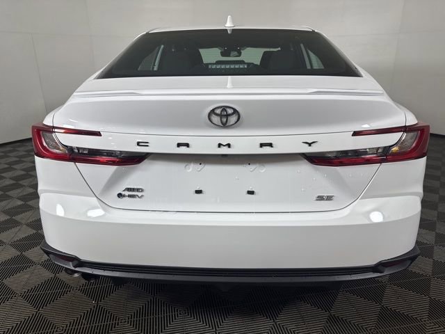 Used 2025 Toyota Camry SE image 22
