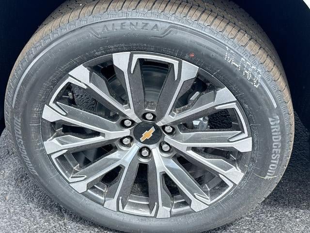 New 2026 Chevrolet Suburban High Country AWD/4WD image 34