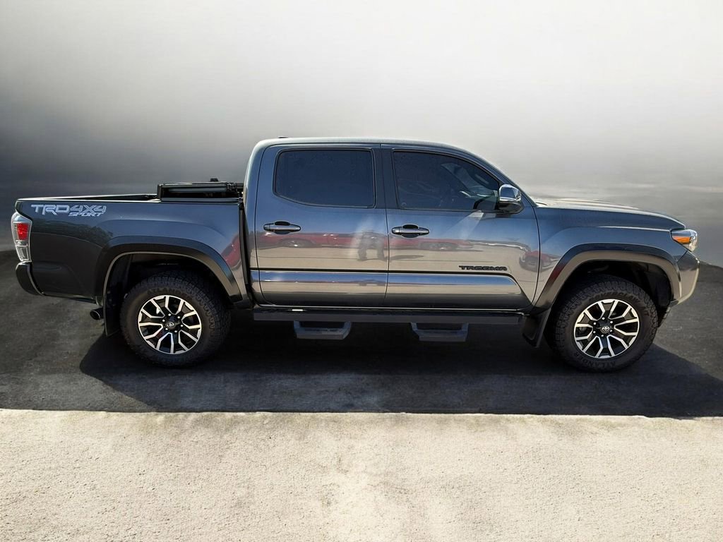 Used 2021 Toyota Tacoma TRD Sport w/ Technology Package image 15