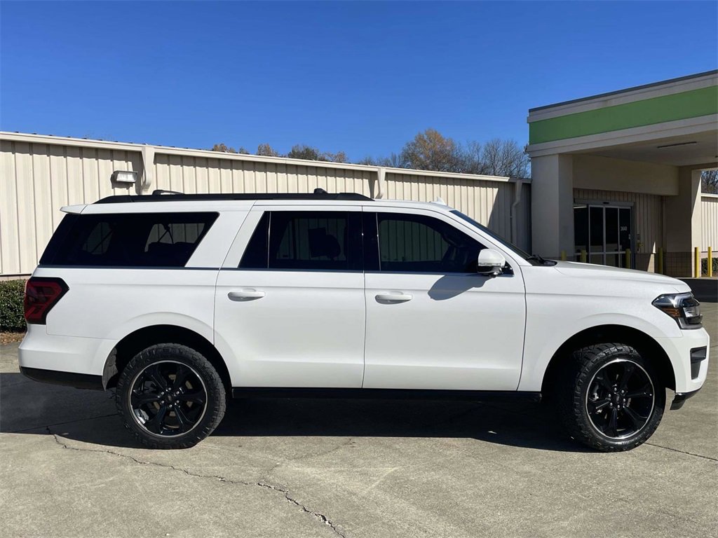 Used 2023 Ford Expedition Max Limited image 2