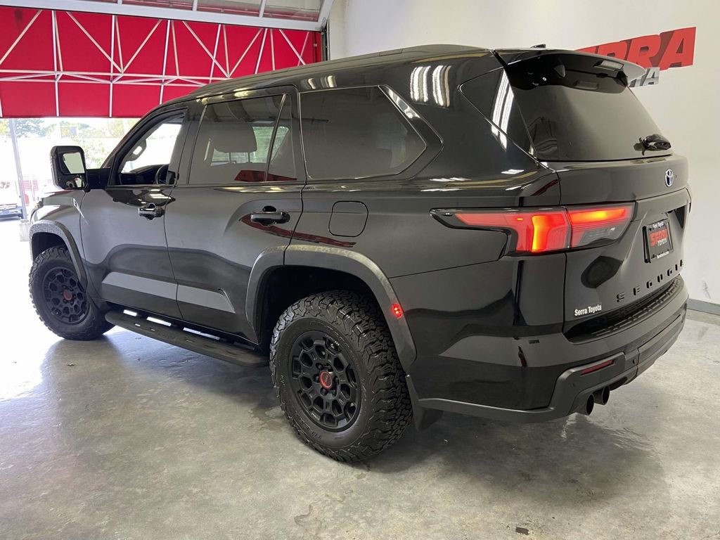 Used 2023 Toyota Sequoia TRD Pro AWD/4WD image 5