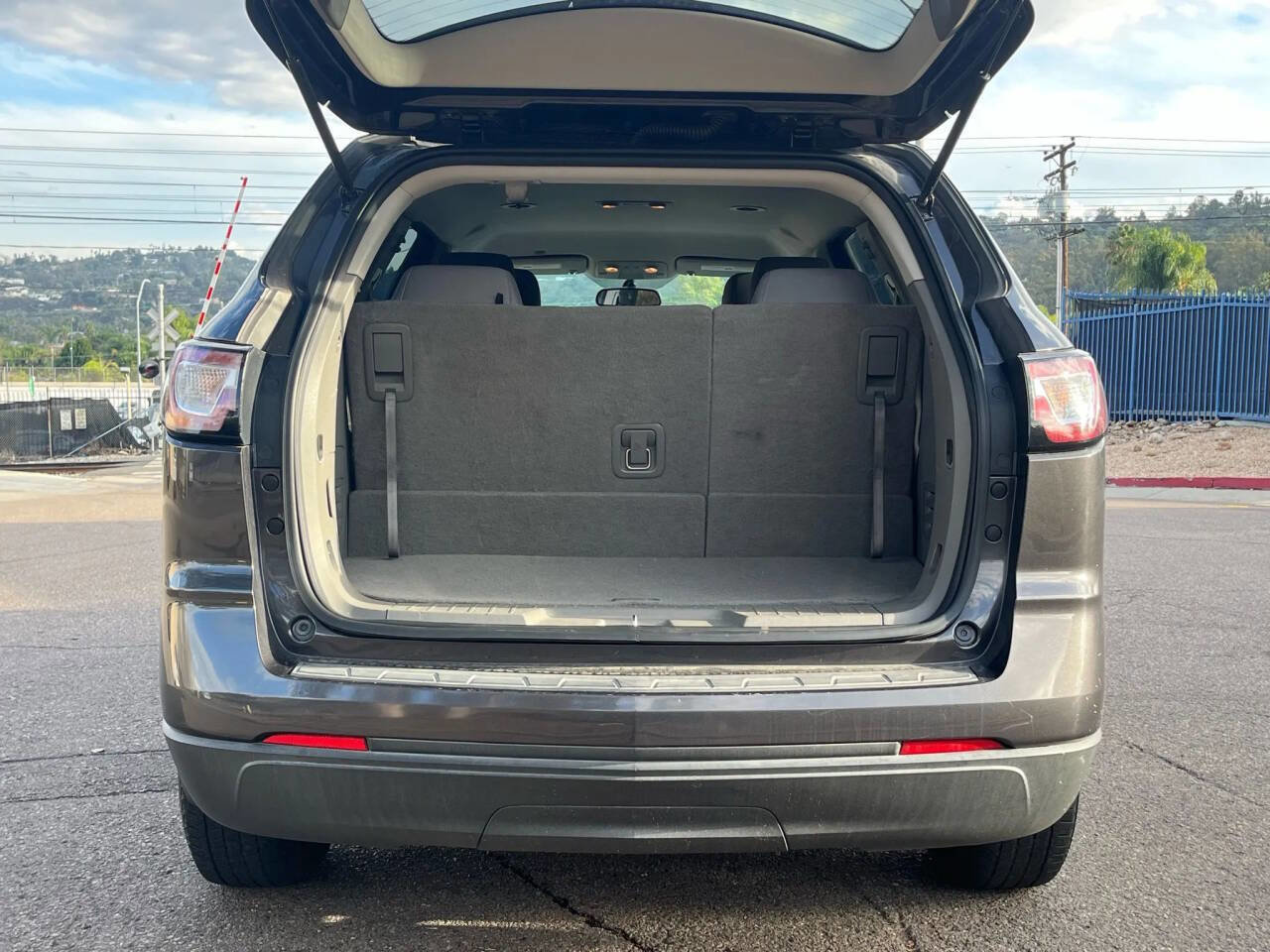 Used 2016 Chevrolet Traverse LS image 12