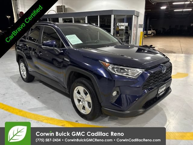 Used 2019 Toyota RAV4 XLE w/ Carpet Mat Package AWD/4WD image 3