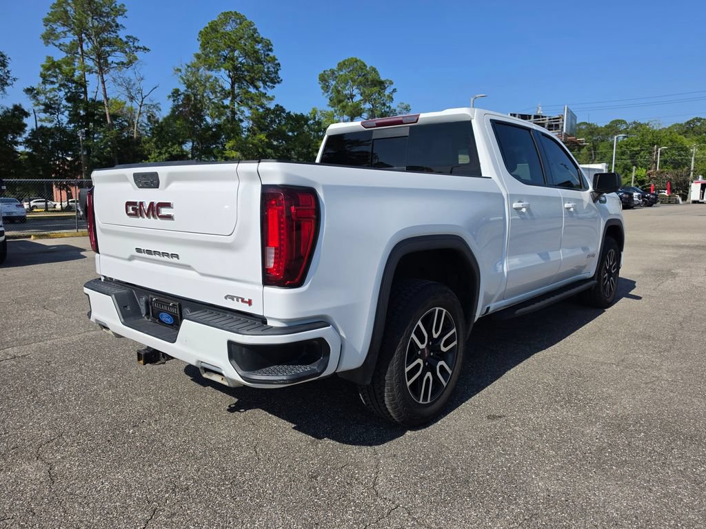 Used 2022 GMC Sierra 1500 AT4 w/ AT4 Preferred Package AWD/4WD image 3