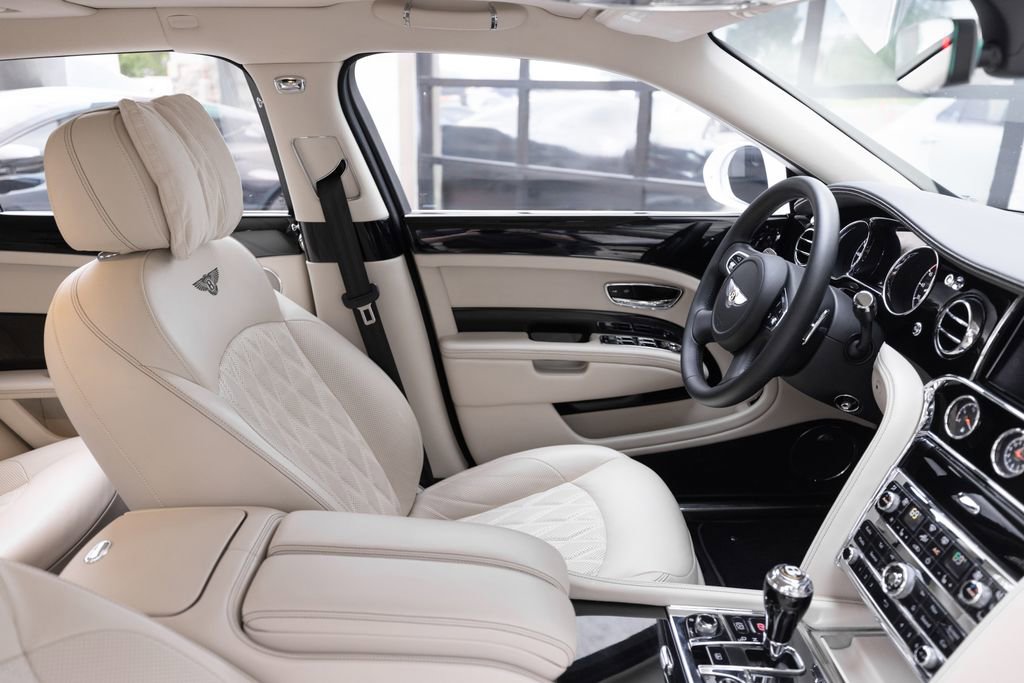 Used 2020 Bentley Mulsanne Speed RWD image 20