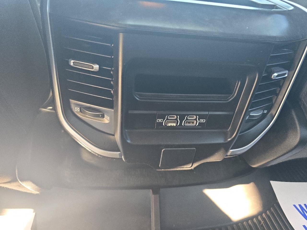 Used 2023 RAM 1500 Big Horn AWD/4WD image 15