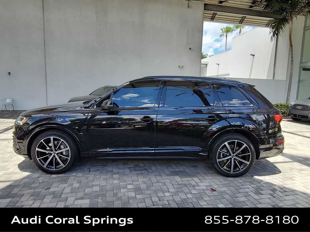 Used 2021 Audi Q7 3.0T Prestige w/ Prestige Package AWD/4WD image 11