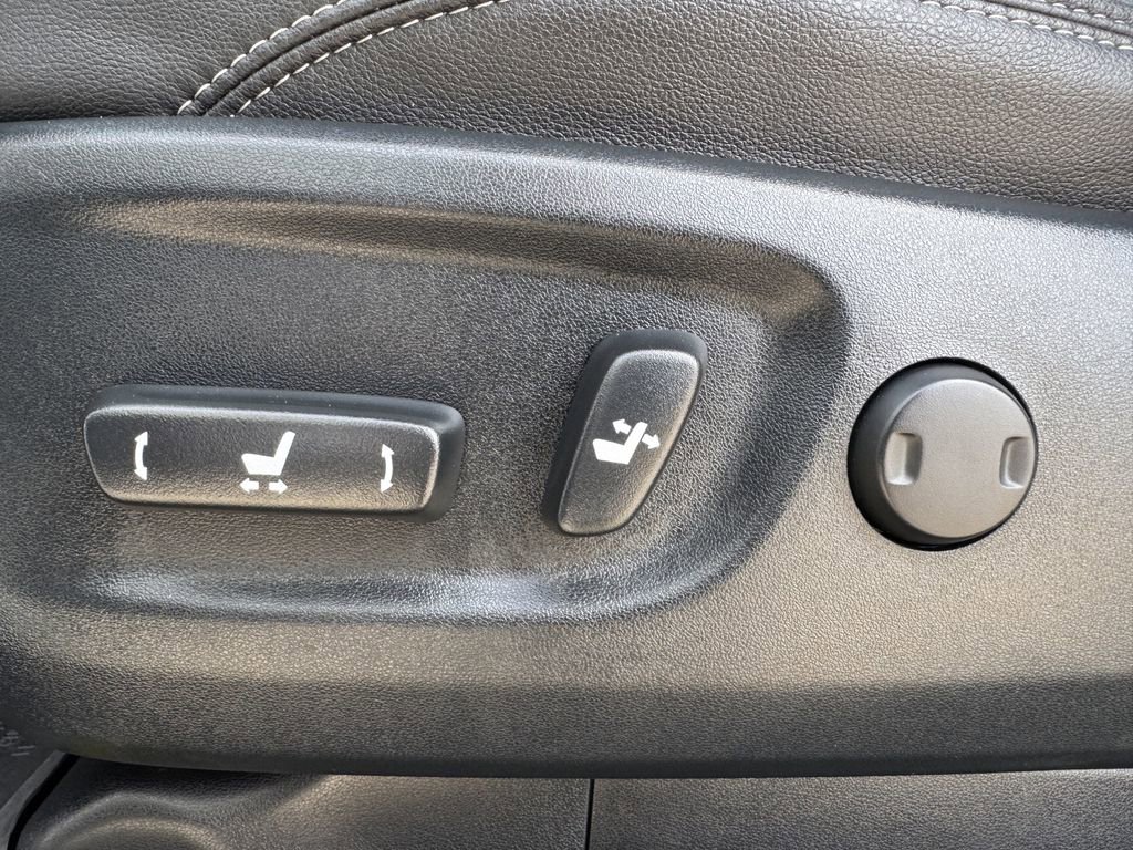 Used 2024 Toyota 4Runner SR5 Premium w/ Moonroof Package image 27