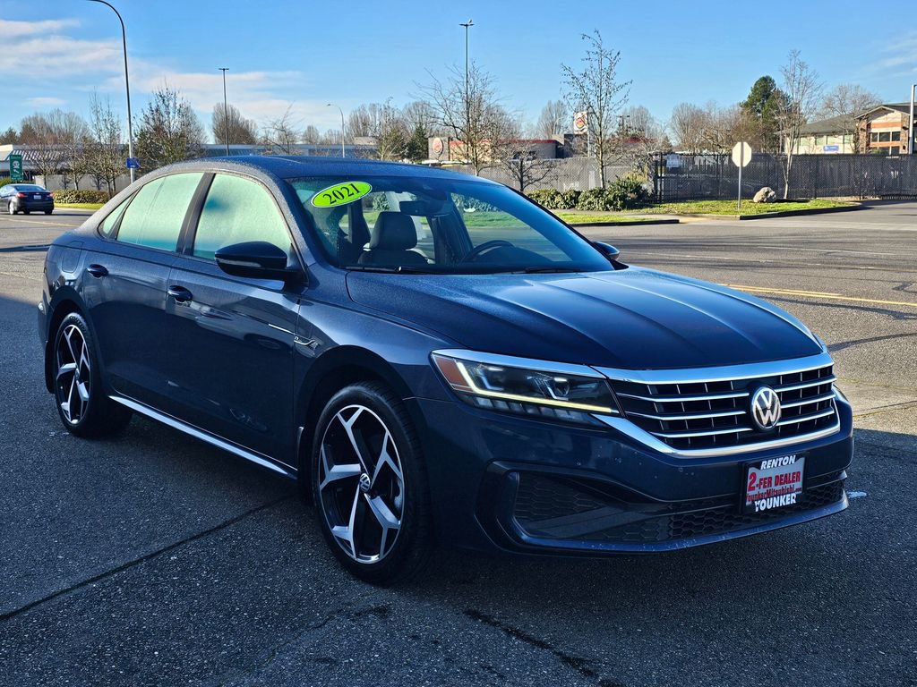 Used 2021 Volkswagen Passat 2.0T R-Line FWD image 3