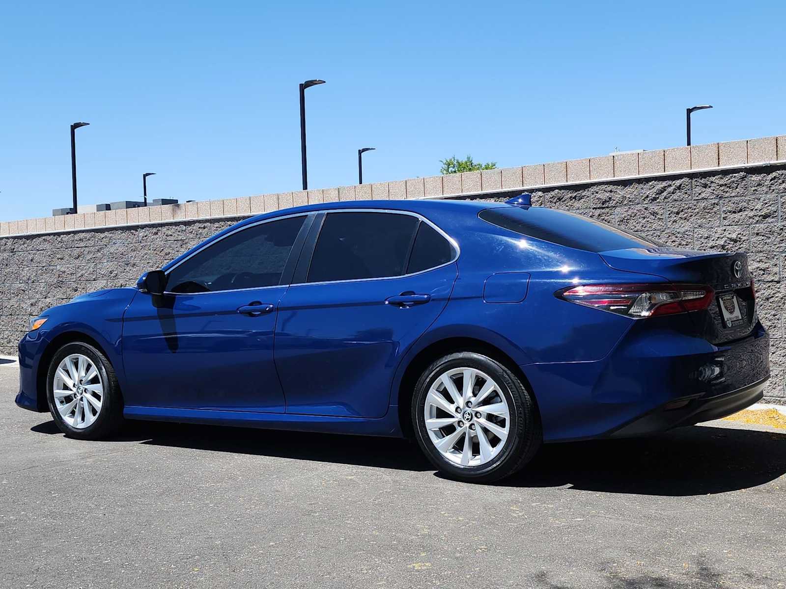 Used 2023 Toyota Camry LE w/ Convenience Package FWD image 6