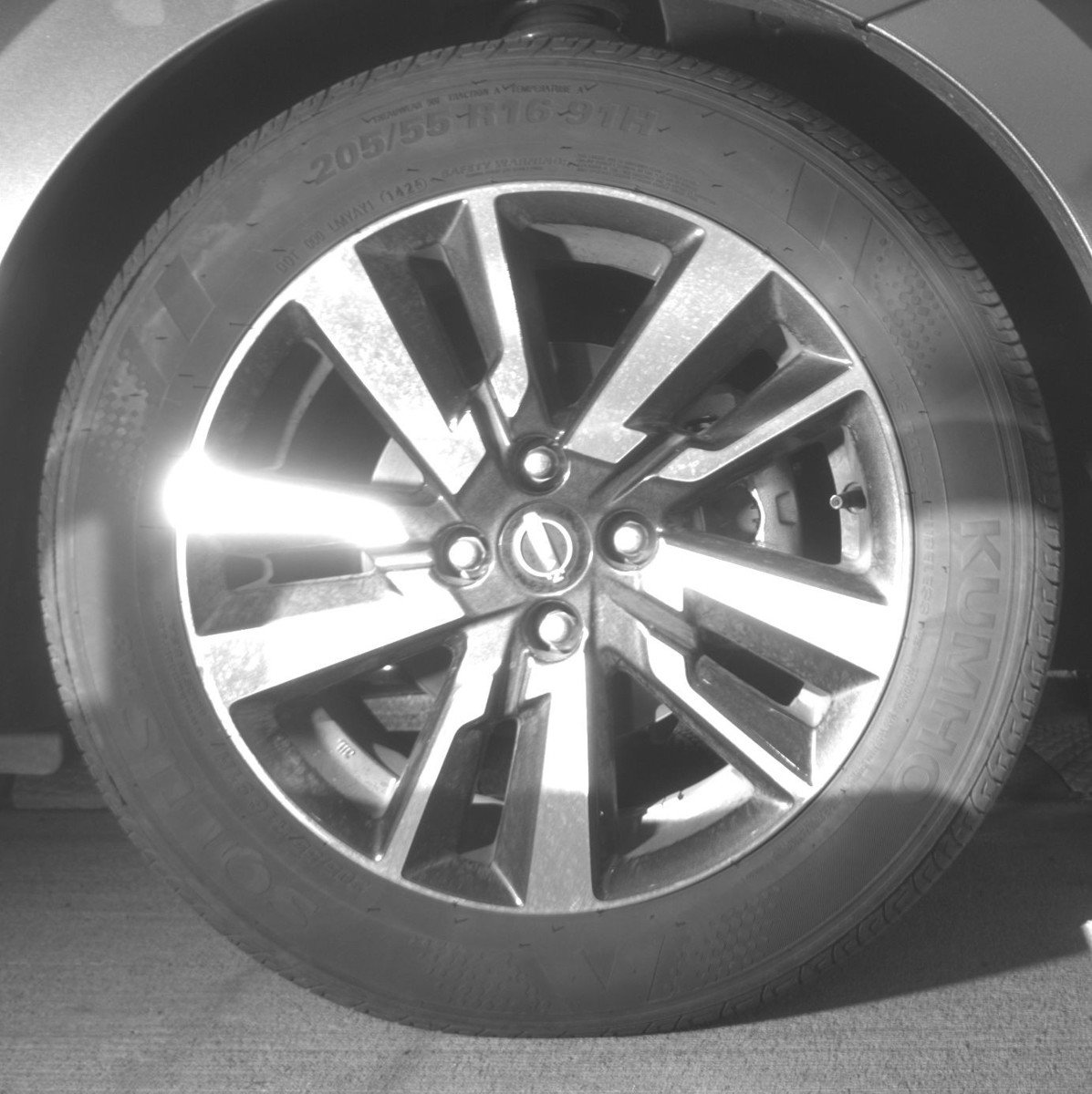 Used 2025 Nissan Versa SV FWD image 13