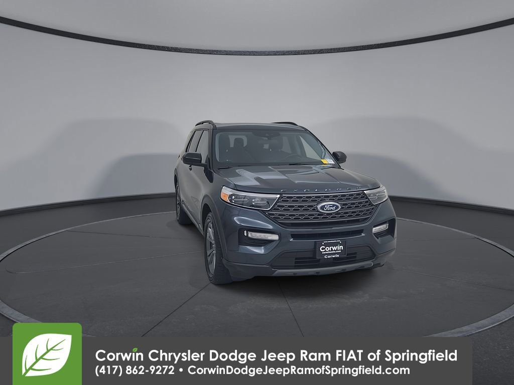 Used 2022 Ford Explorer XLT w/ Equipment Group 202A image 4
