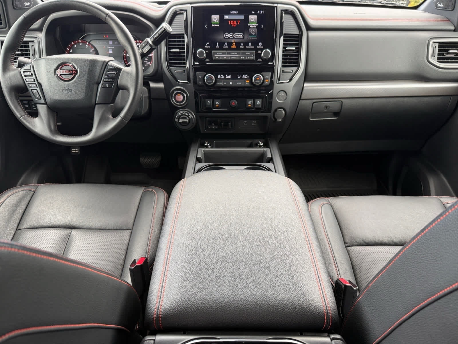 Used 2024 Nissan Titan PRO-4X w/ Pro-4x Convenience Package AWD/4WD image 13