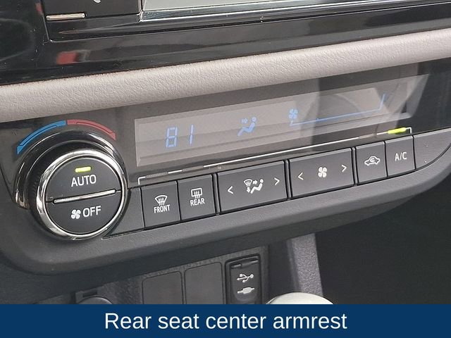 Used 2016 Toyota Corolla LE image 18