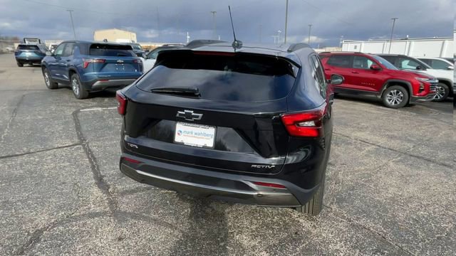 Used 2026 Chevrolet Trax ACTIV w/ Sunroof Package image 9