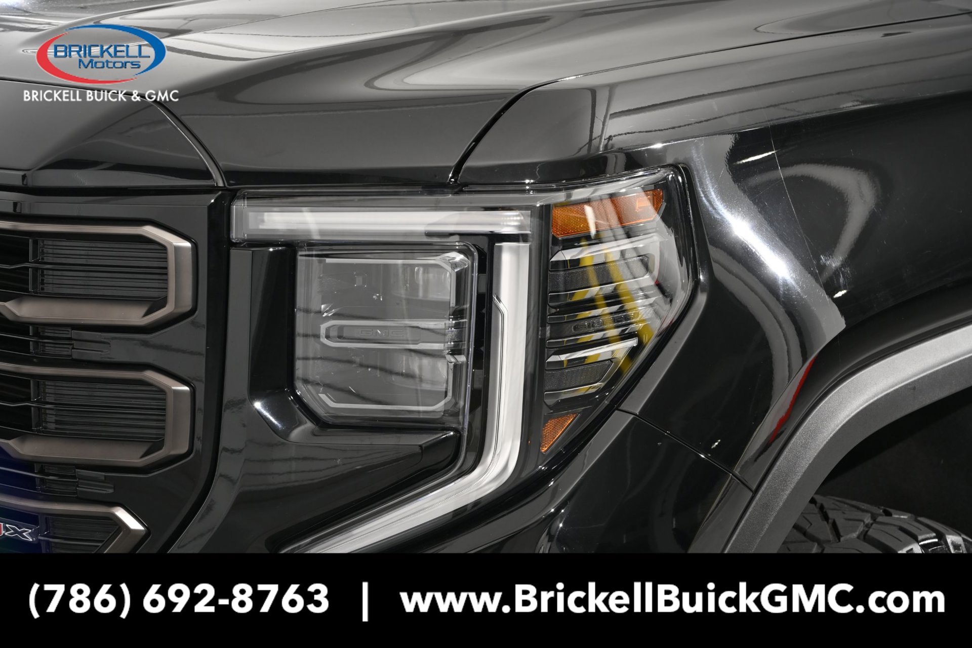 Used 2024 GMC Sierra 1500 AT4X AWD/4WD image 9