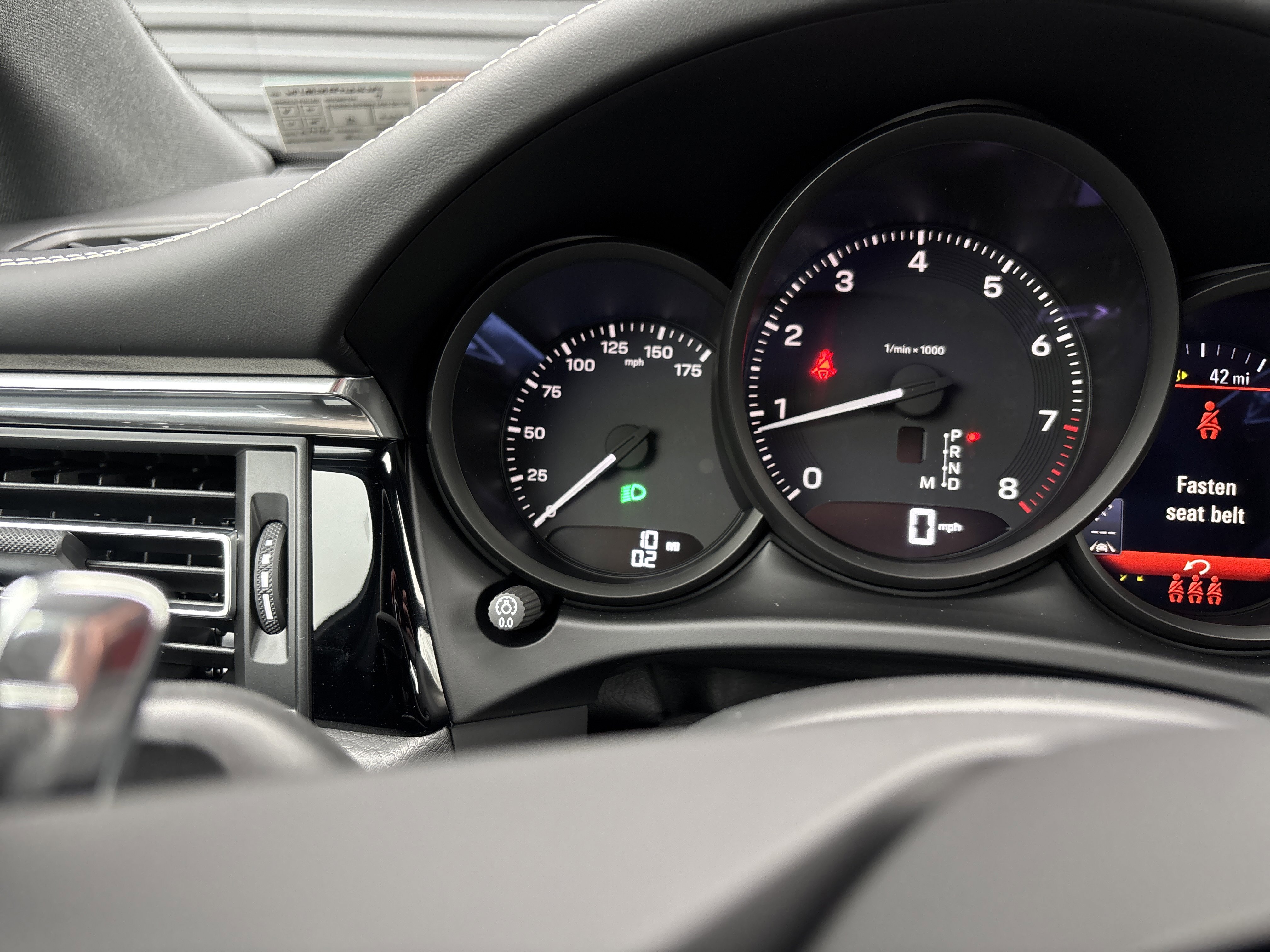 New 2026 Porsche Macan image 17