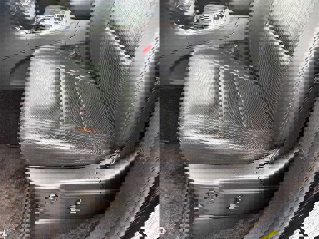 Used 2018 Jeep Grand Cherokee Limited w/ Luxury Group II image 13