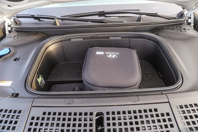 New 2026 Hyundai Ioniq 9 Limited AWD/4WD image 30