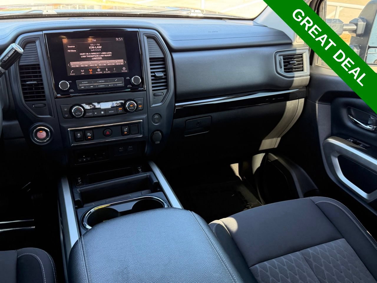 Used 2024 Nissan Titan SV w/ SV Convenience Package RWD image 13