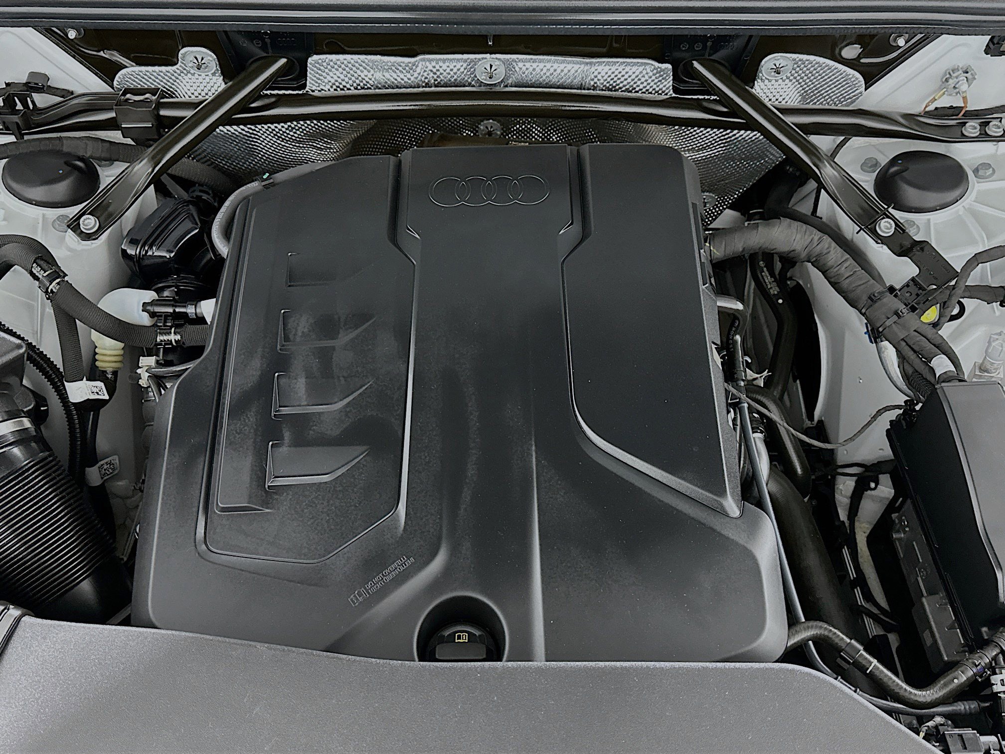 Used 2025 Audi Q5 Premium w/ Convenience Package image 31