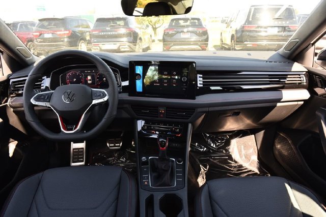 New 2027 Volkswagen Jetta GLI Autobahn FWD image 7
