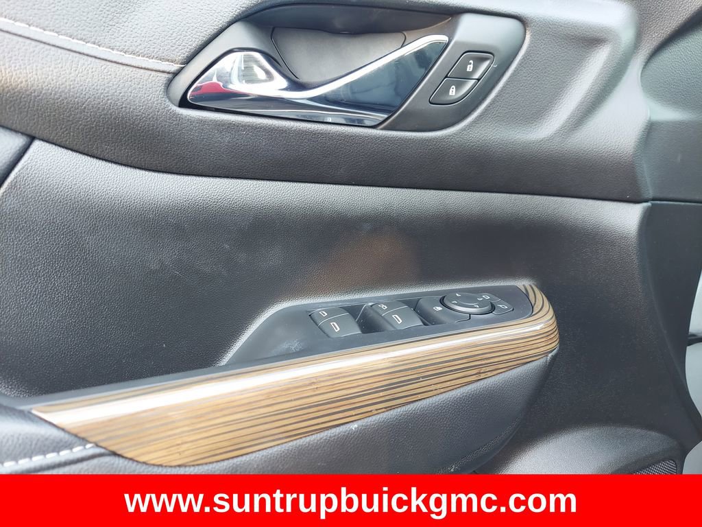 Used 2023 GMC Acadia SLE w/ Driver Convenience Package image 15