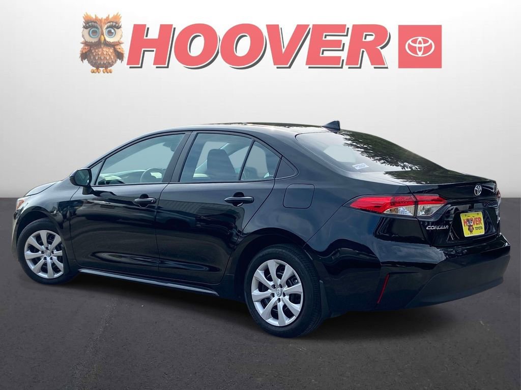 Used 2025 Toyota Corolla LE FWD image 8