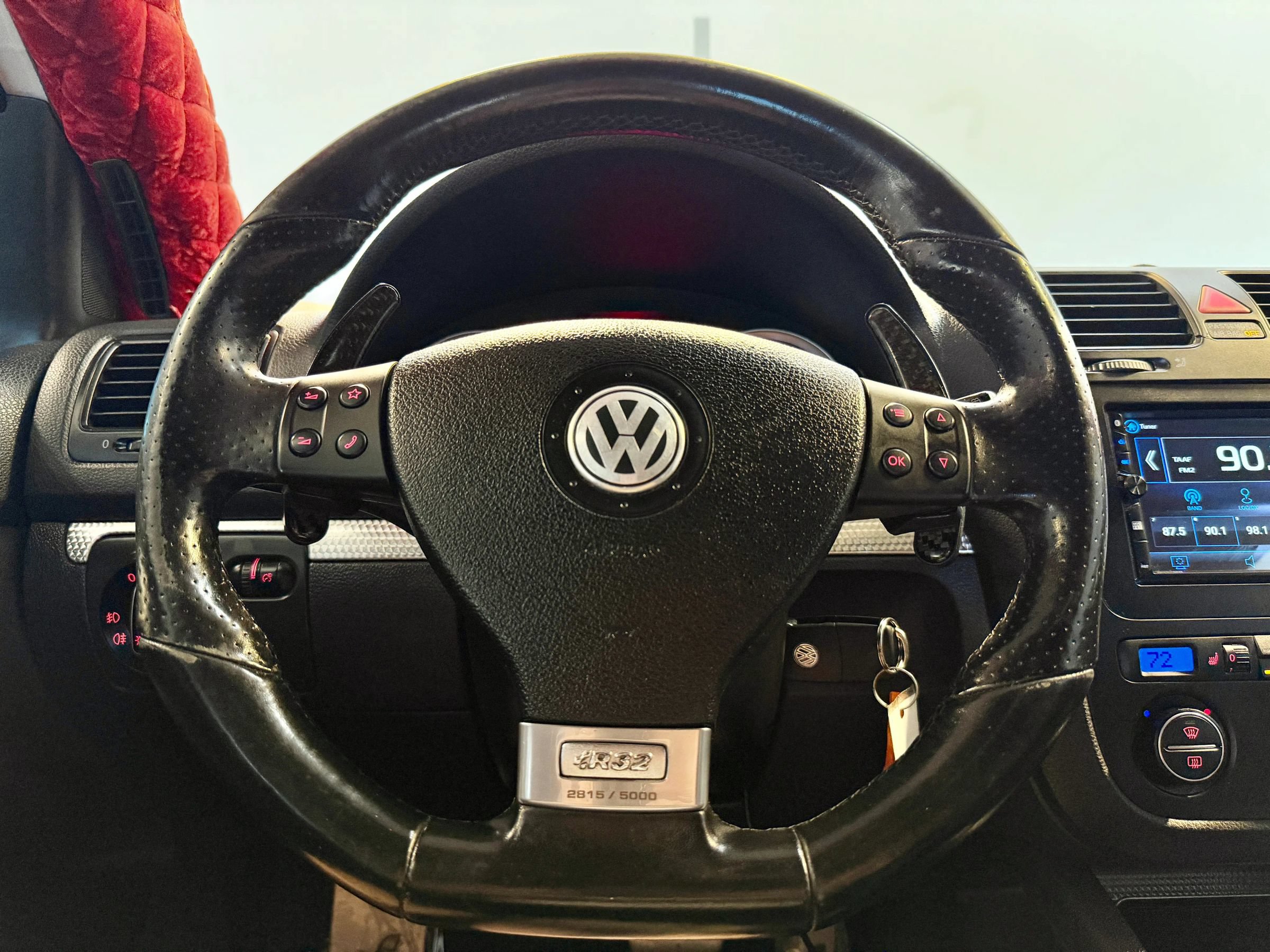 Used 2008 Volkswagen R32 AWD/4WD image 12