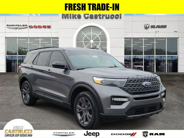 Used 2022 Ford Explorer XLT w/ Equipment Group 202A image 1