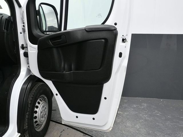 Used 2024 RAM ProMaster 2500 w/ Convenience Group image 9
