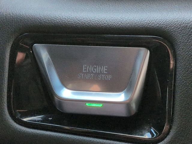 Used 2025 GMC Yukon Denali AWD/4WD image 20
