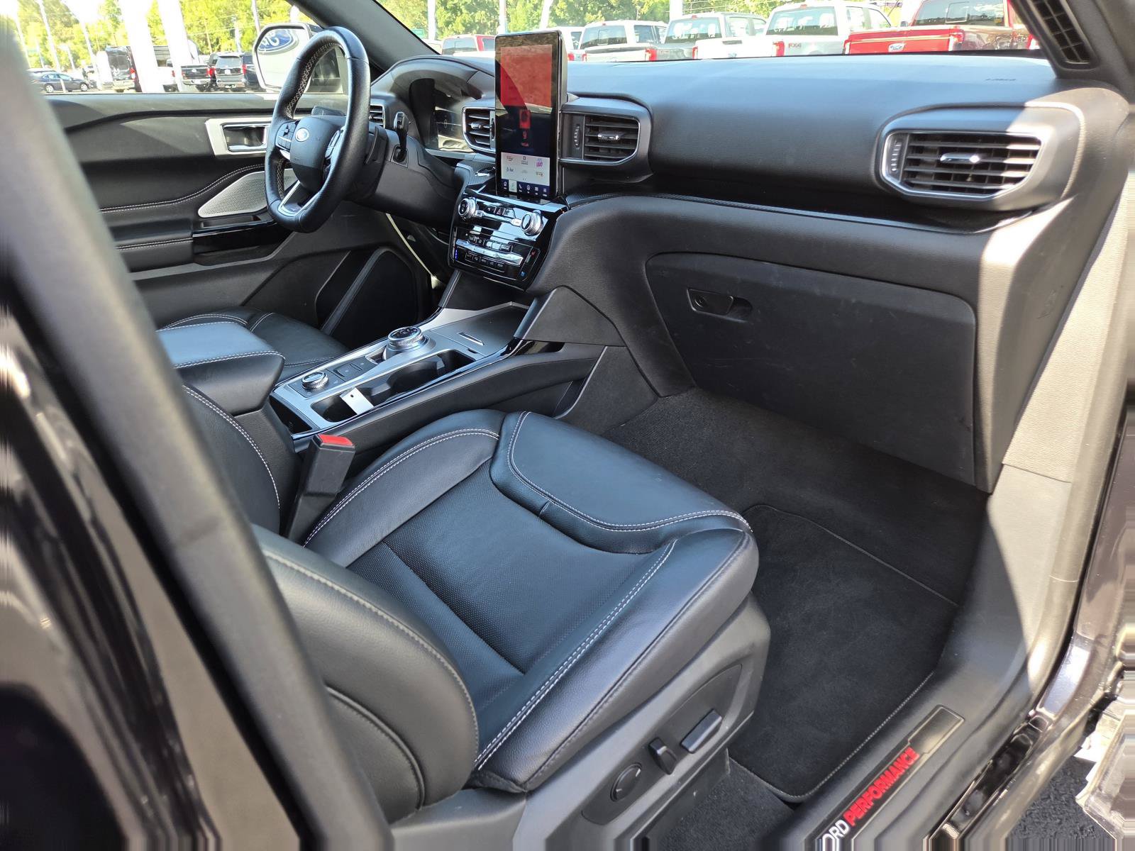Used 2022 Ford Explorer ST w/ Equipment Group 401A AWD/4WD image 21
