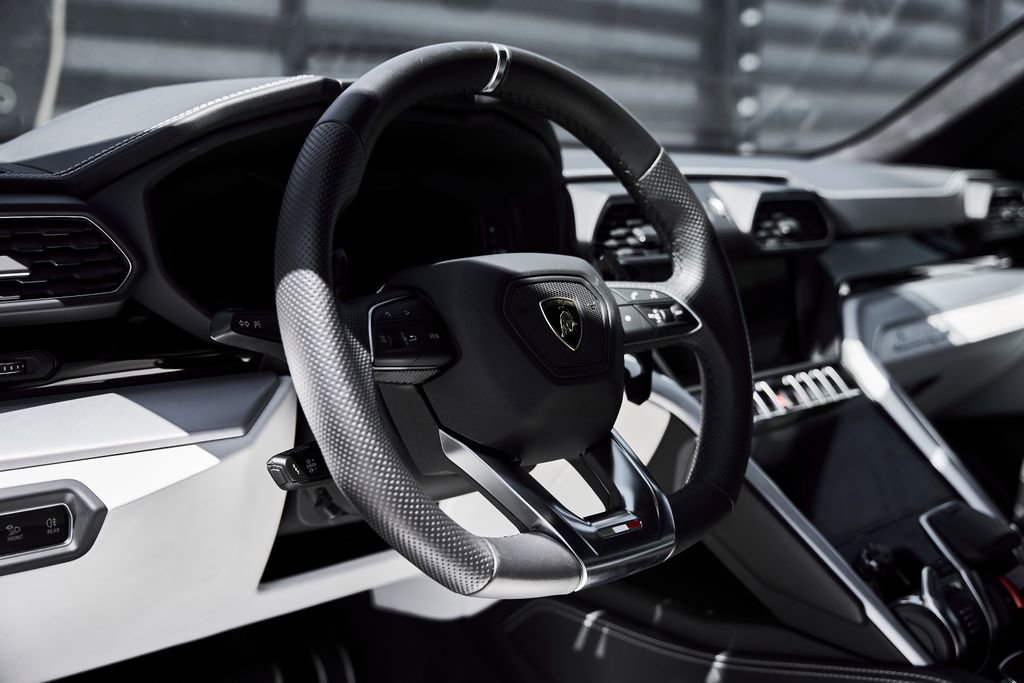 Used 2019 Lamborghini Urus AWD/4WD image 41