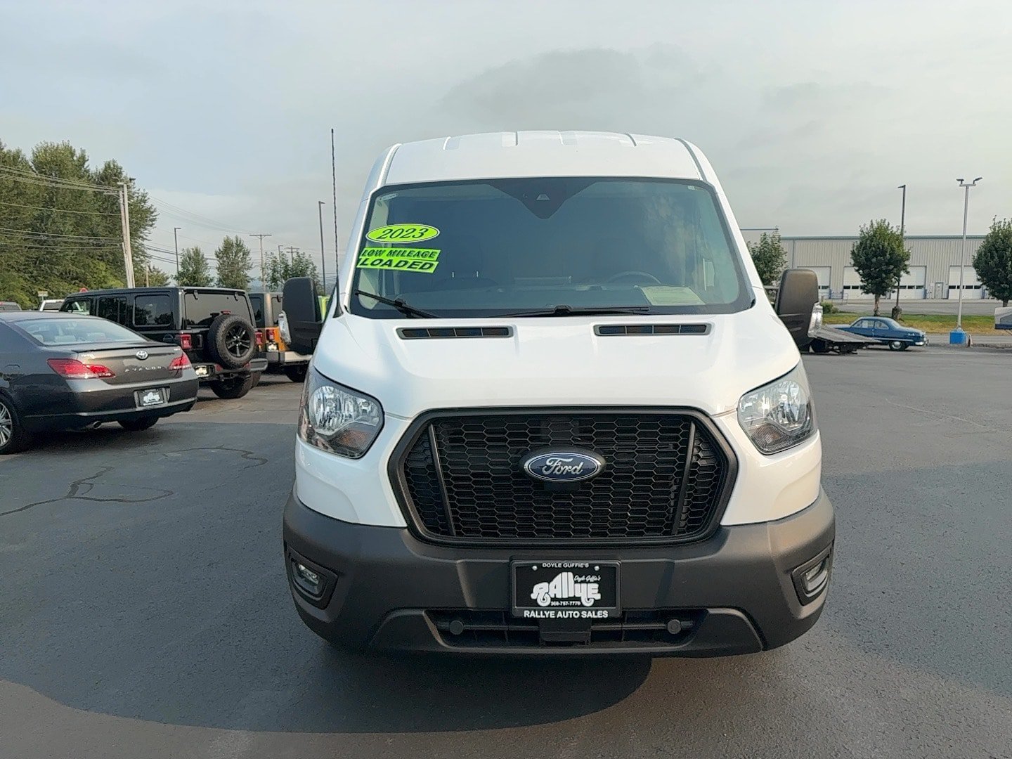 Used 2023 Ford Transit 250 Medium Roof w/ Load Area Protection Package RWD image 5