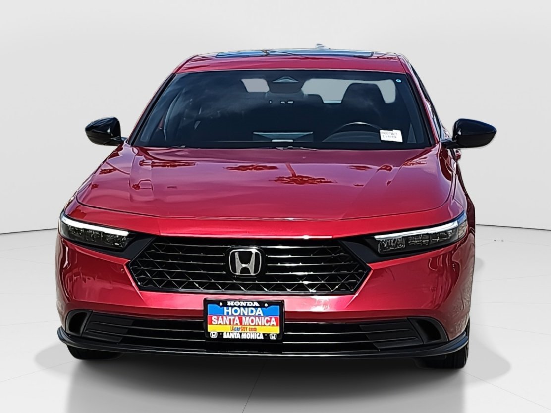 Used 2024 Honda Accord Sport image 2