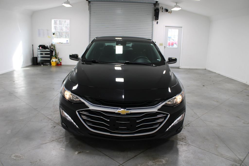 Used 2024 Chevrolet Malibu LT image 3