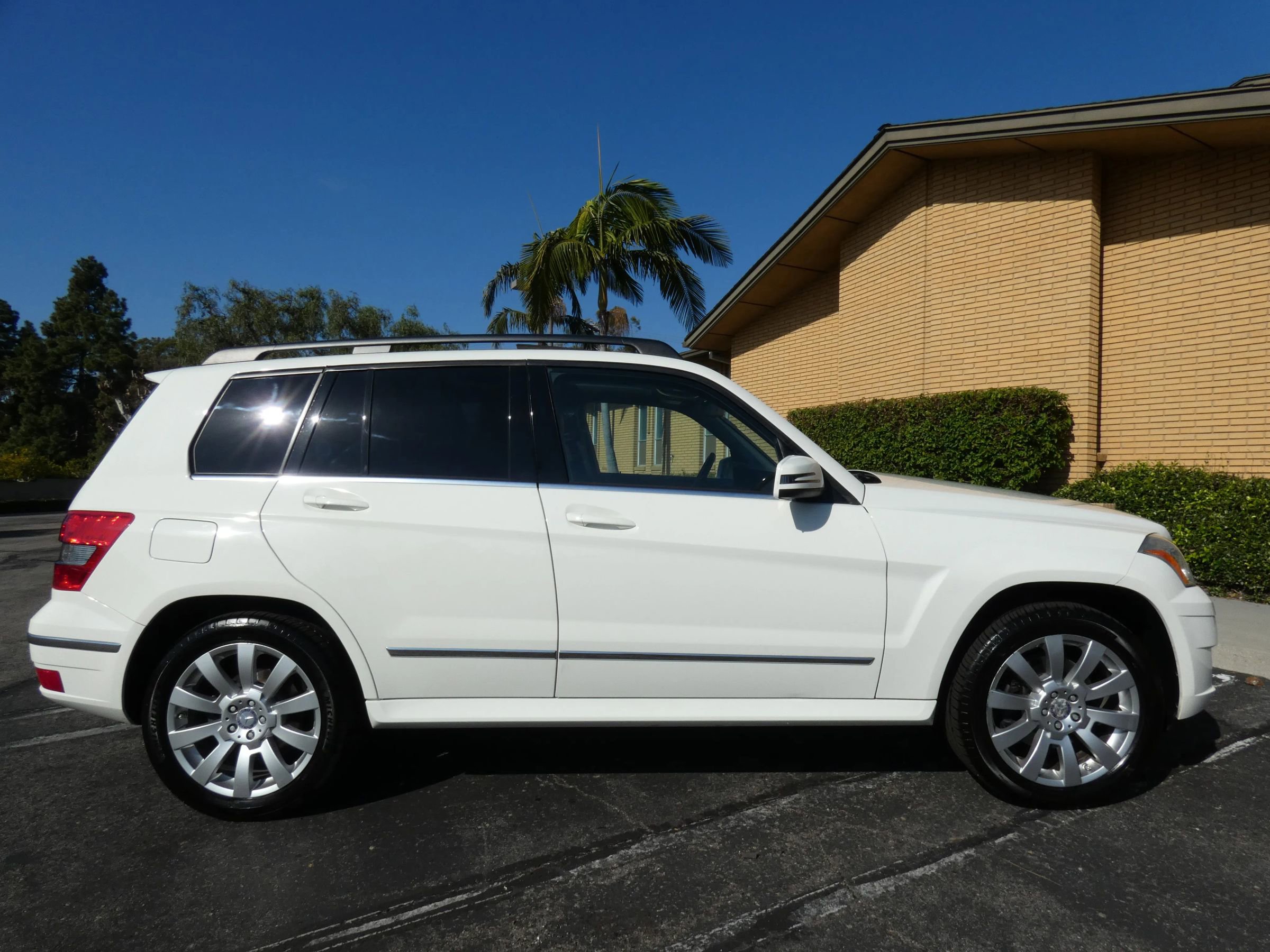 Used 2012 Mercedes-Benz GLK 350 2WD image 6