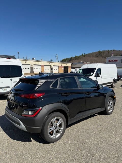 Used 2023 Hyundai Kona SEL w/ Cargo Package image 7