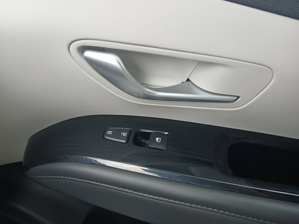 Used 2023 Hyundai Tucson Limited FWD image 10