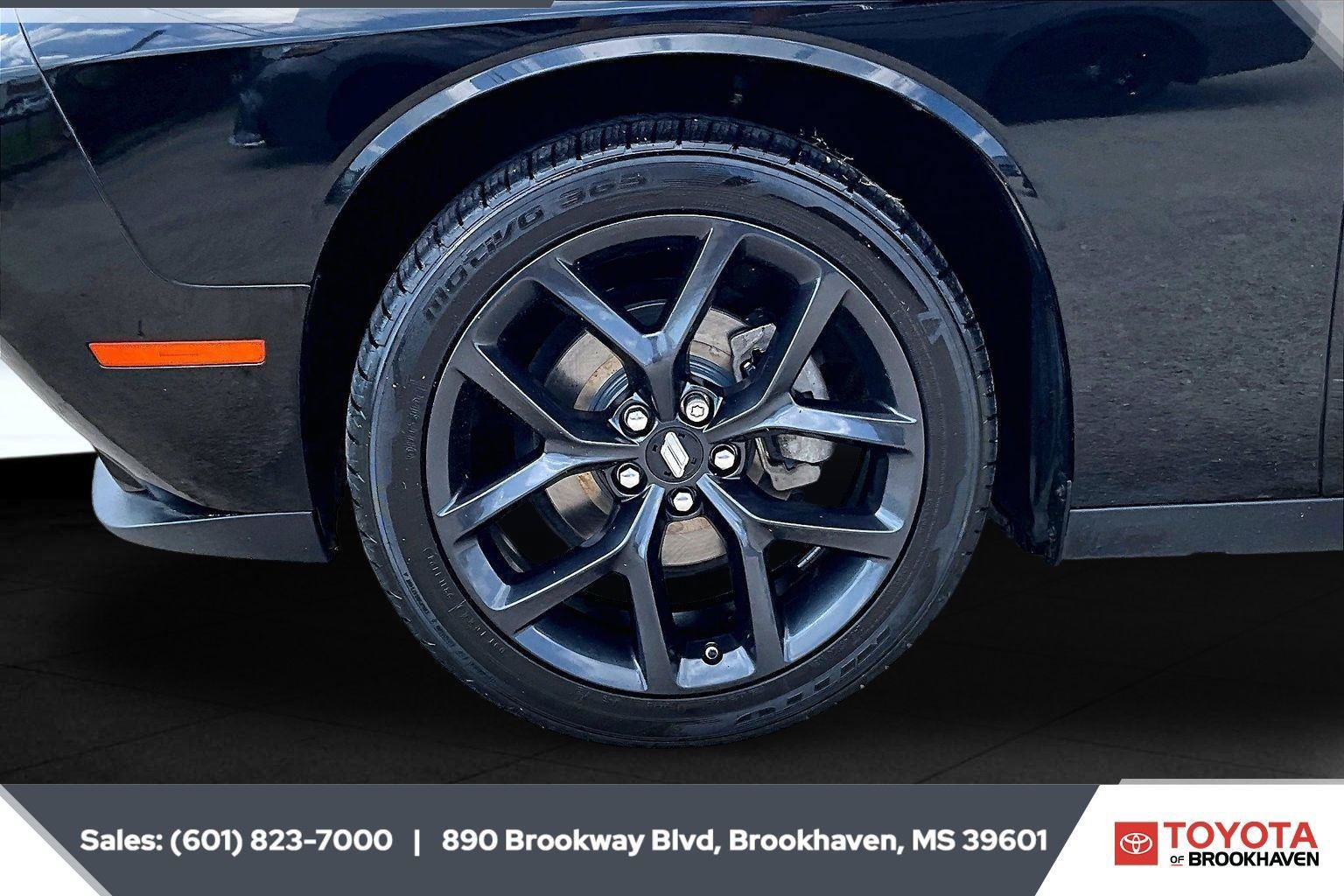 Used 2022 Dodge Challenger SXT w/ Blacktop Package RWD image 7