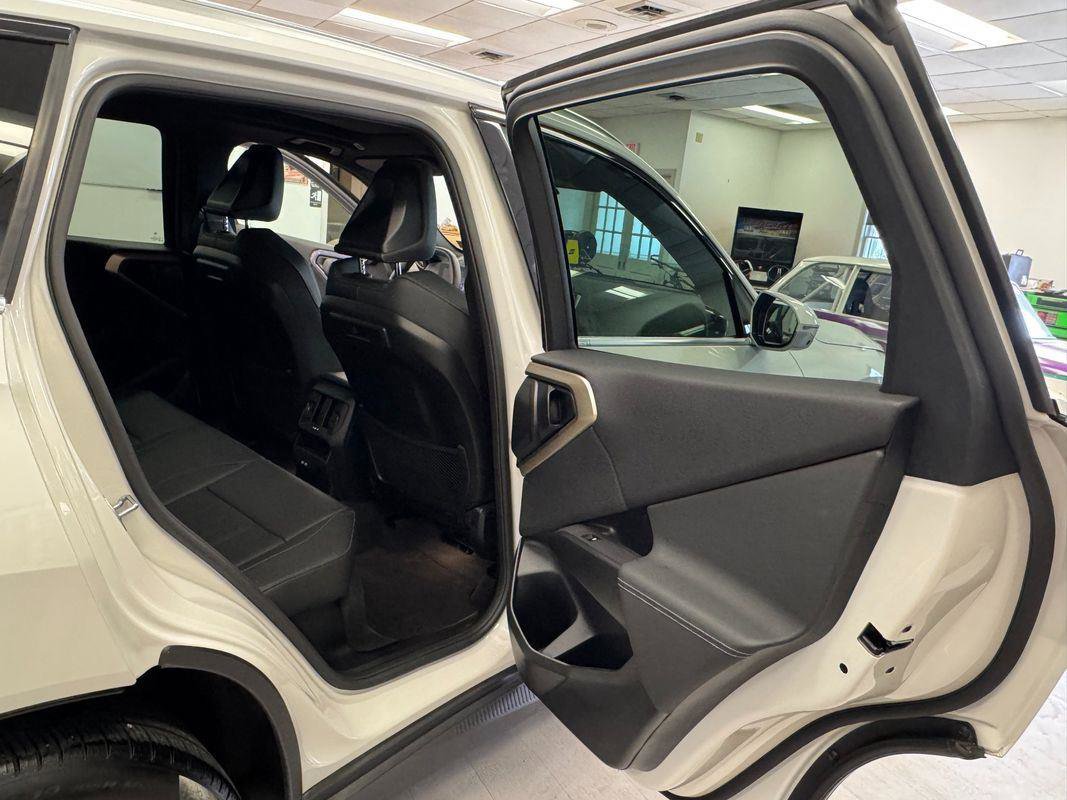 Used 2025 BMW X3 xDrive30i image 20