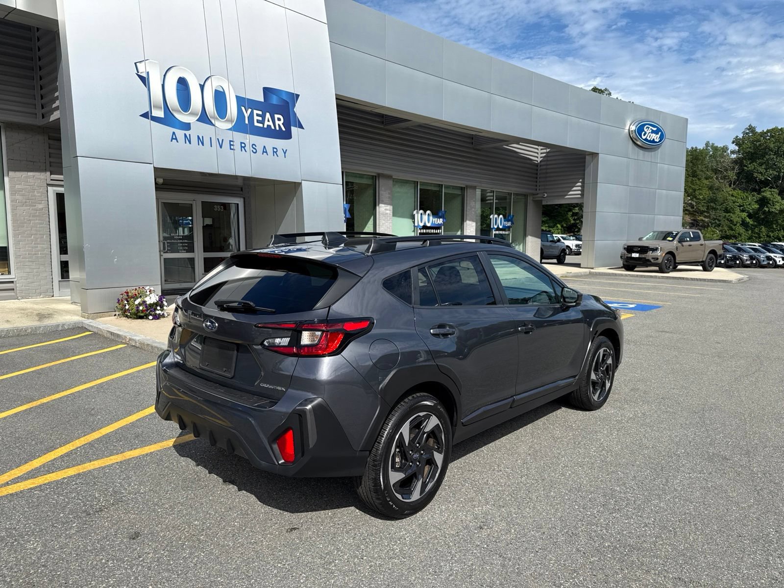 Used 2024 Subaru Crosstrek 2.5i Limited AWD/4WD image 2