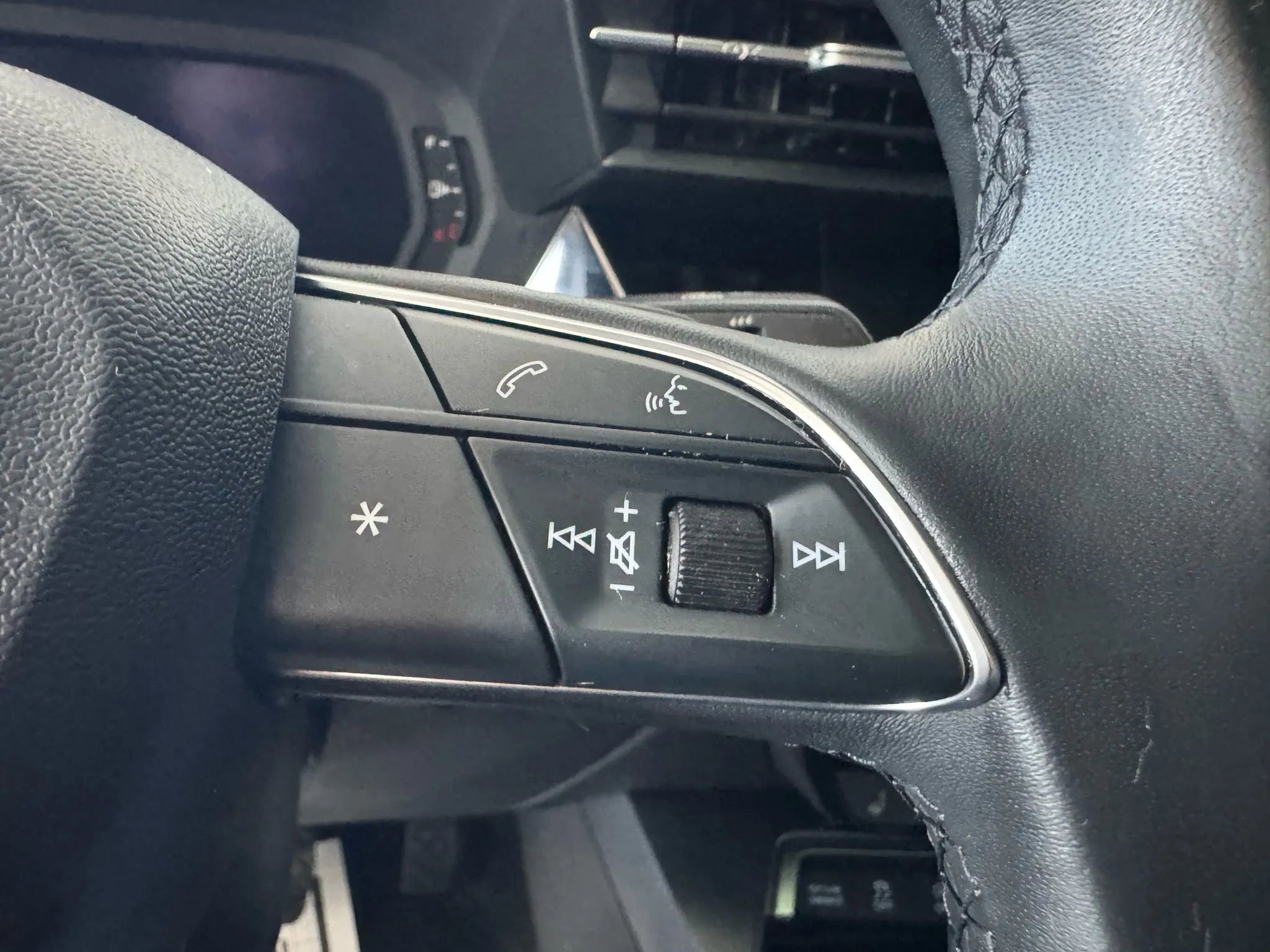 Used 2022 Audi A3 2.0T Premium Plus image 31