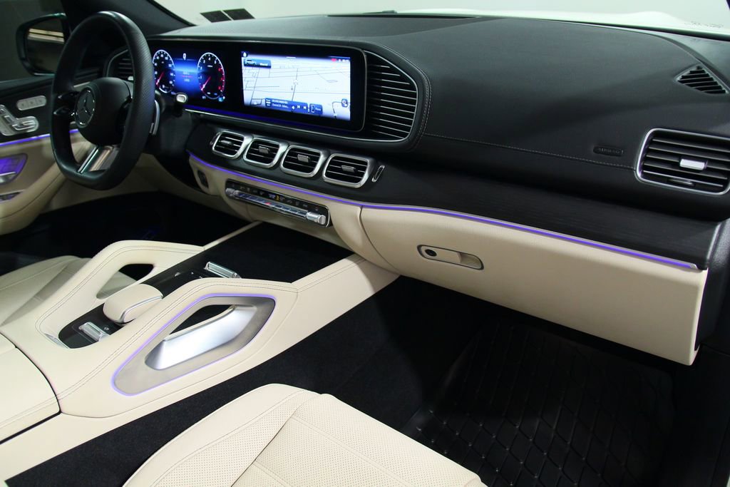 Used 2024 Mercedes-Benz GLS 450 4MATIC image 21