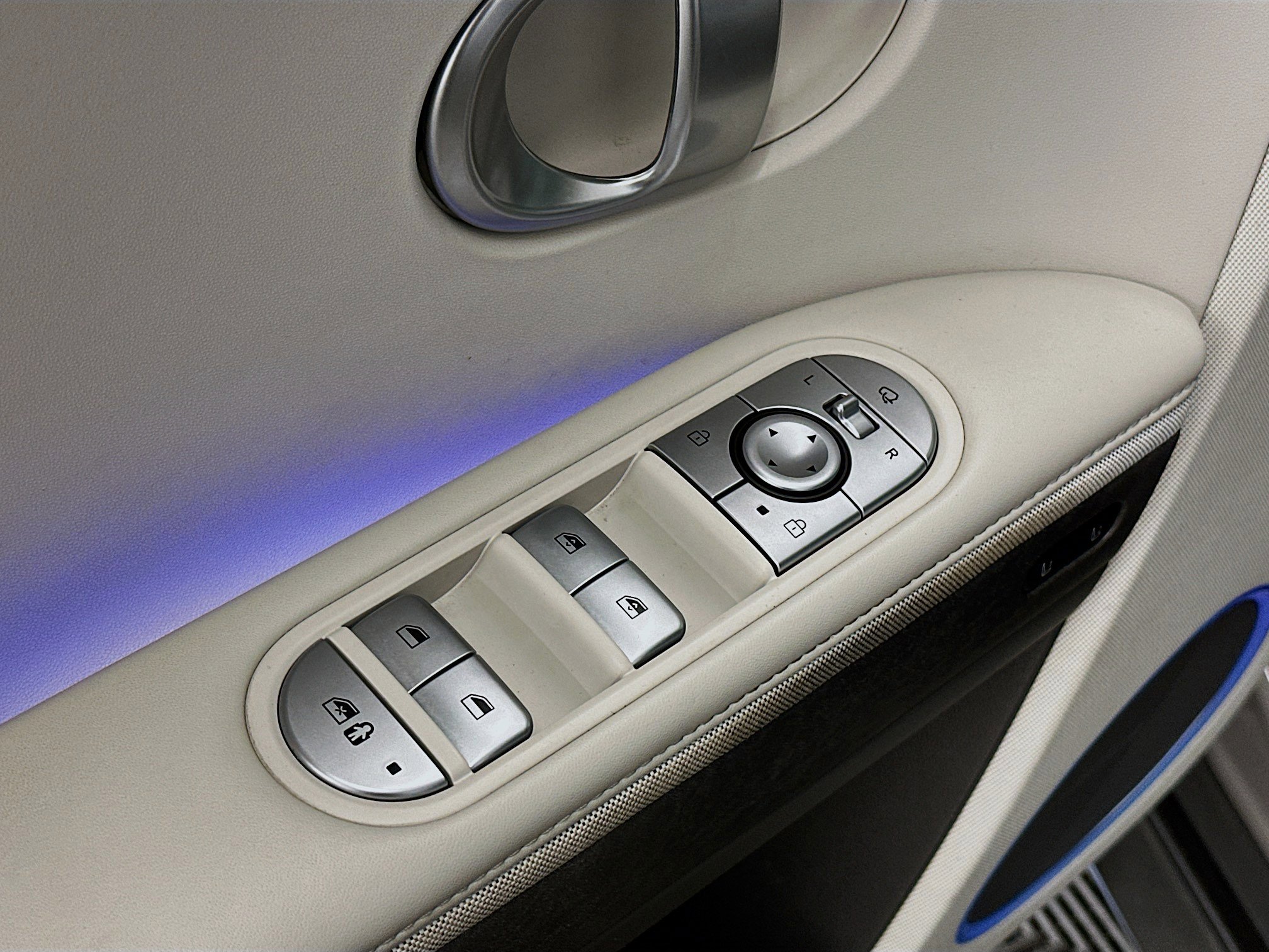 Used 2024 Hyundai Ioniq 5 Limited image 15