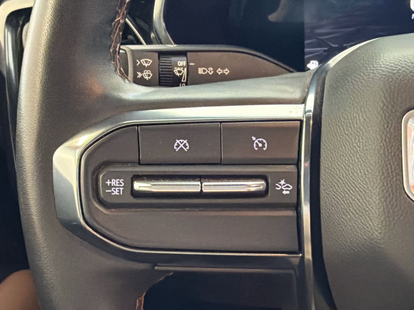 Used 2023 GMC Canyon AT4 w/ AT4 Premium Package AWD/4WD image 33