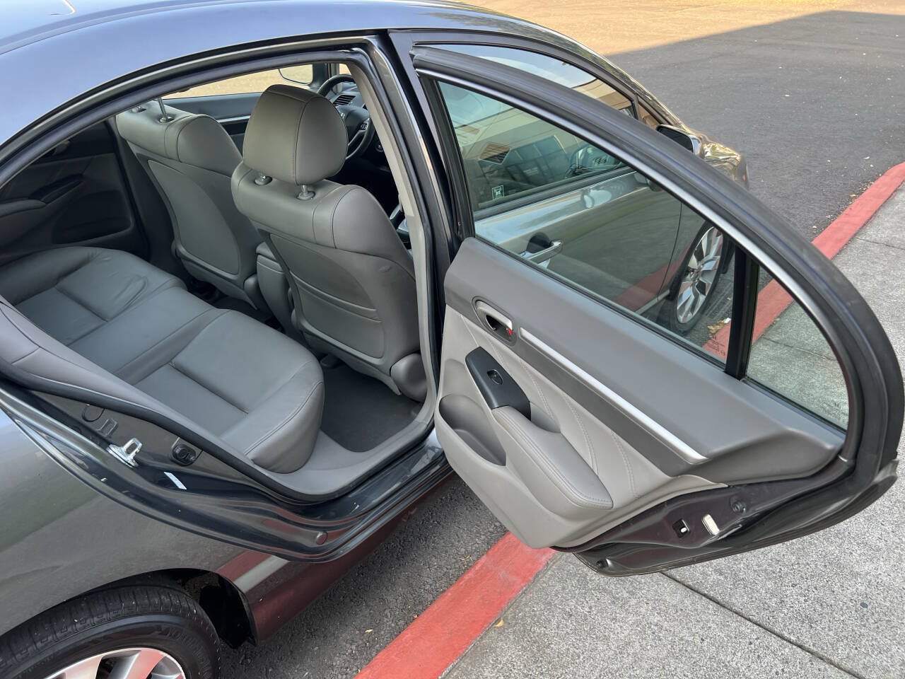 Used 2010 Honda Civic EX-L image 10