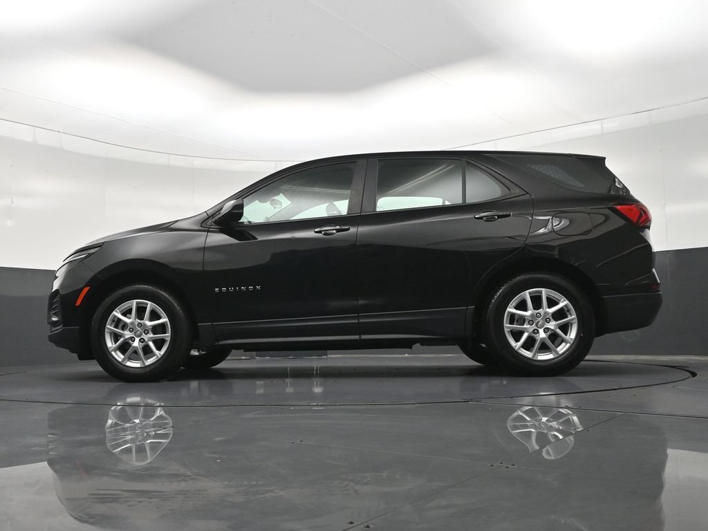 Used 2024 Chevrolet Equinox LS FWD image 25