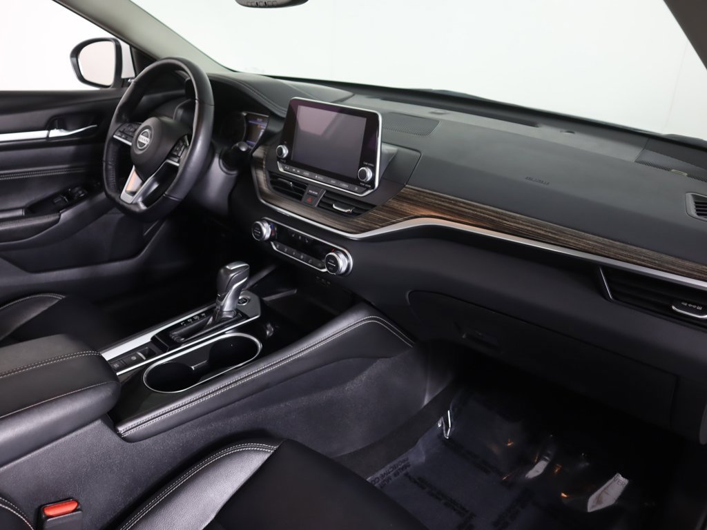 Used 2020 Nissan Altima 2.0 Platinum image 28